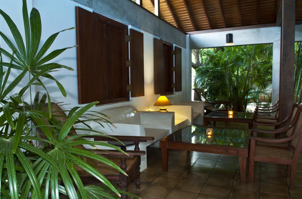 Hotel Sunflower Катарагама Экстерьер фото