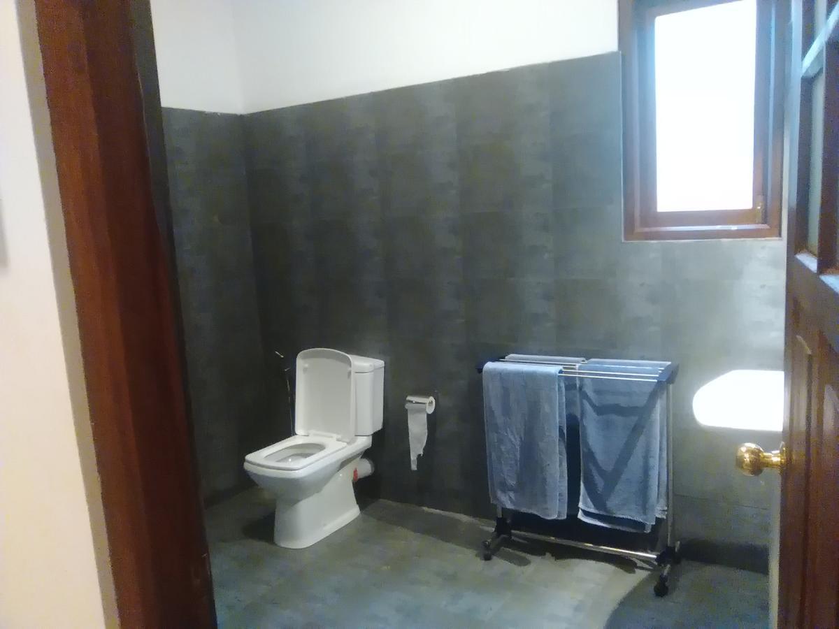 Hotel Sunflower Катарагама Экстерьер фото